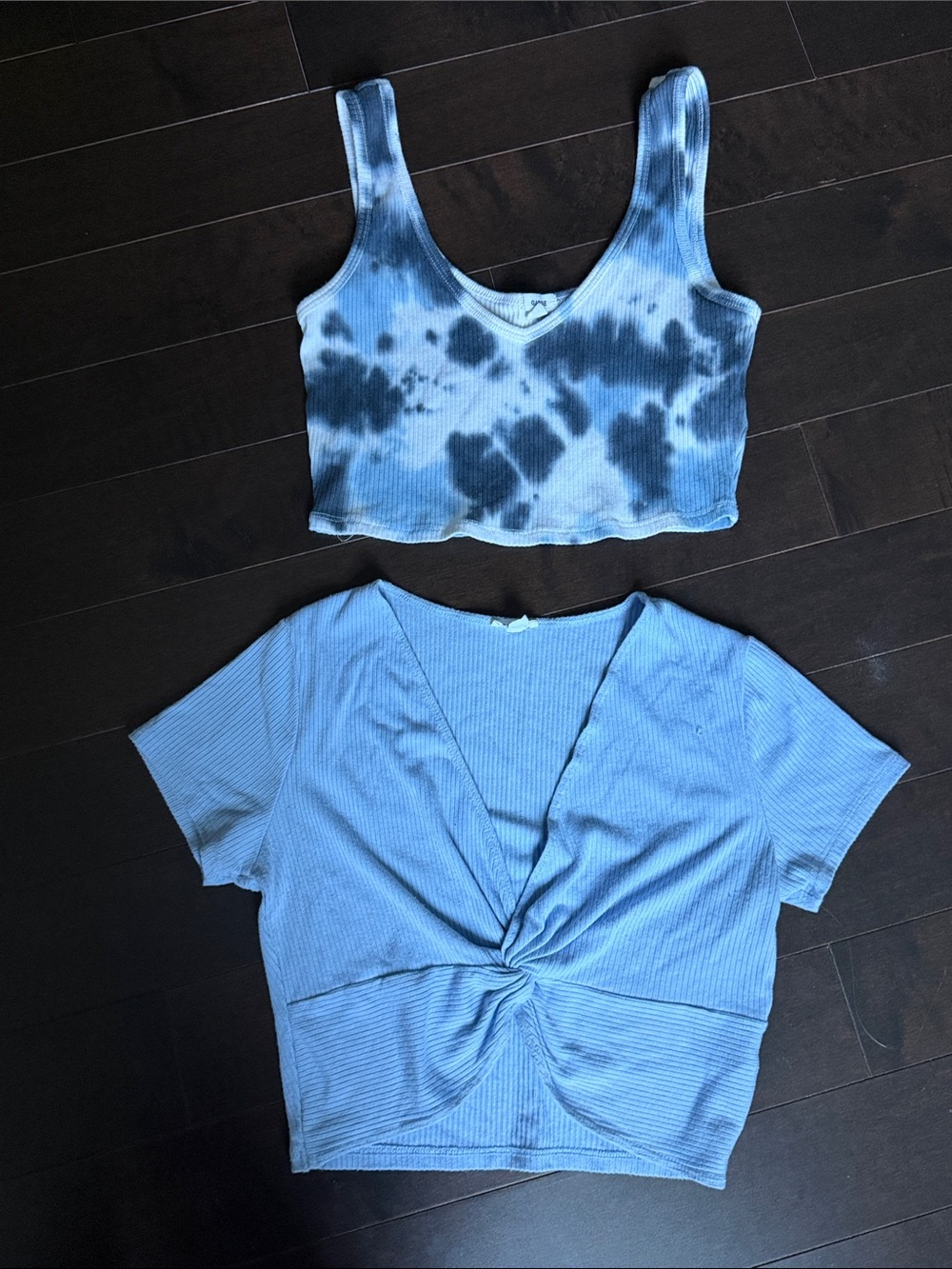 GARAGE Women's Blue Vneck bundle sz P/S Tie-Dye Crop Tank & Twist Front Top